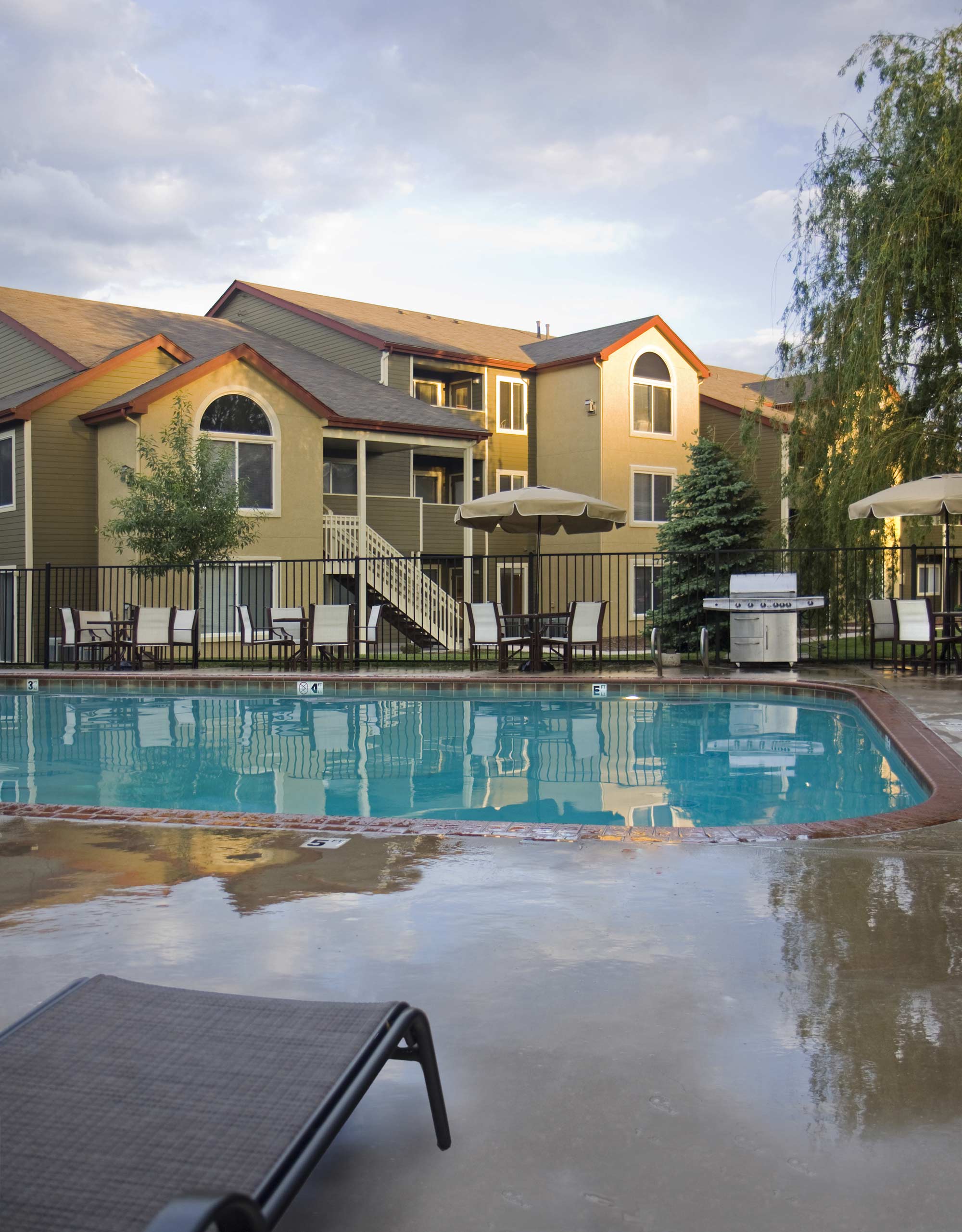 Curry Pools and Spas pool and spa maintenance. Mt. Pleasant, Texas